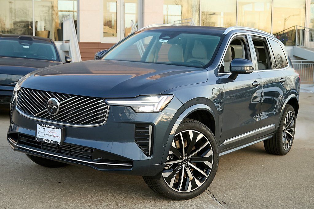 2026 VOLVO XC90 - Image 1