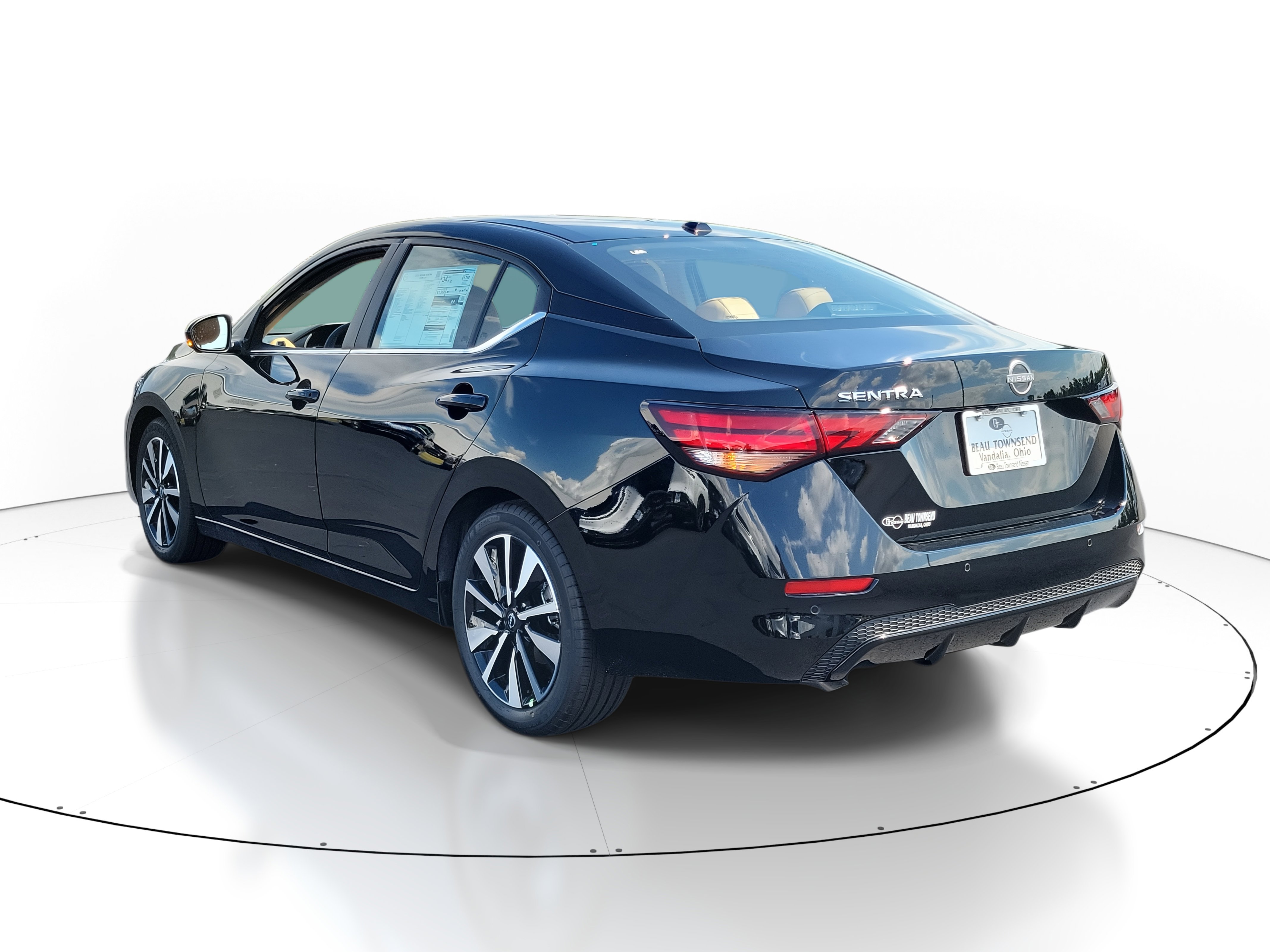 2025 Nissan Sentra SV photo 3