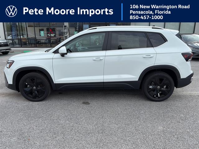 2026 Volkswagen Taos SE's photo