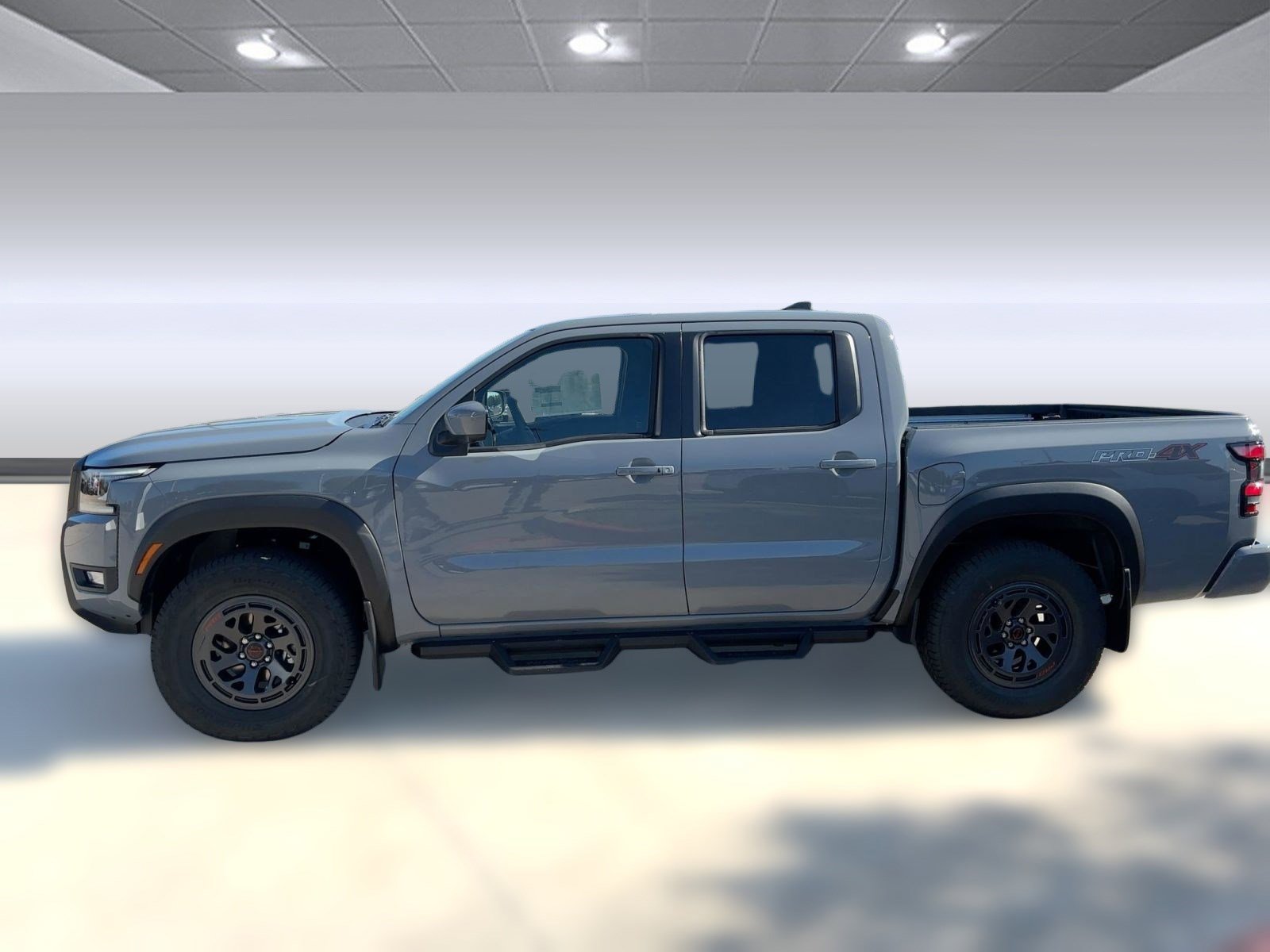 2026 Nissan Frontier PRO-4X photo 2