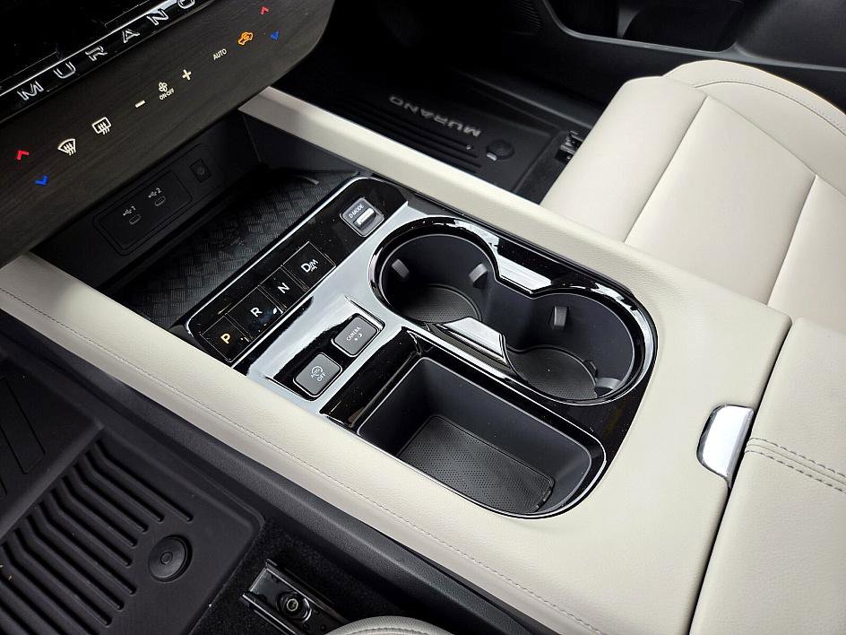 2025 Nissan Murano SV photo 14