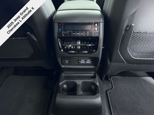 2025 Jeep Grand Cherokee Altitude X photo 28