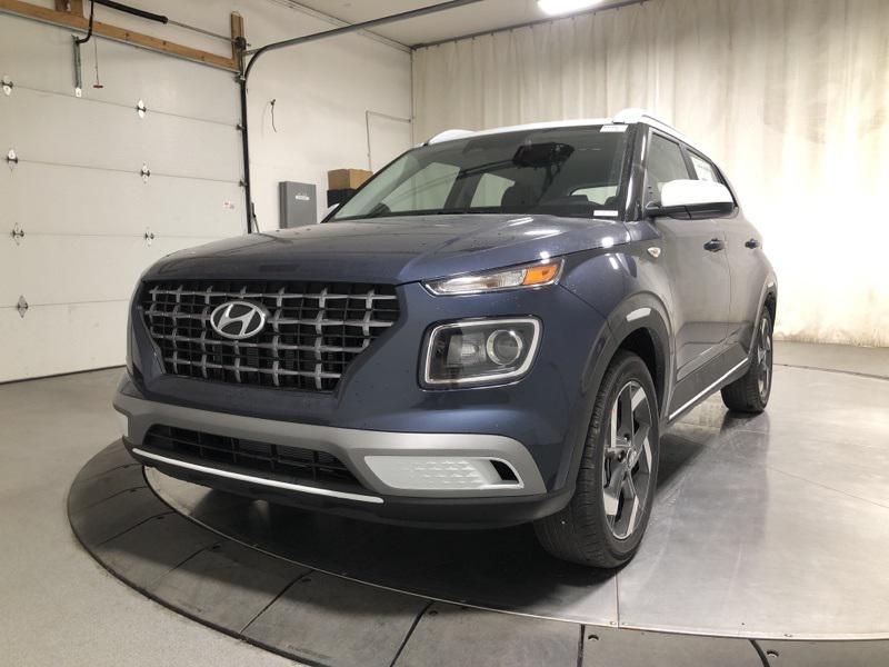 2026 Hyundai Venue SEL photo 3