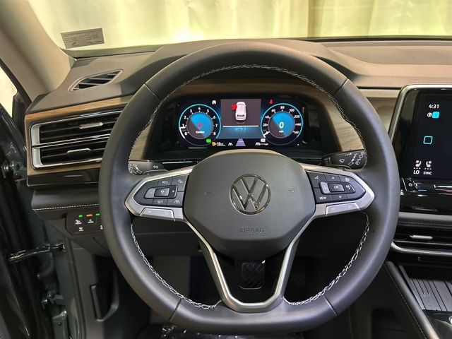 2026 Volkswagen Atlas SE Technology photo 11