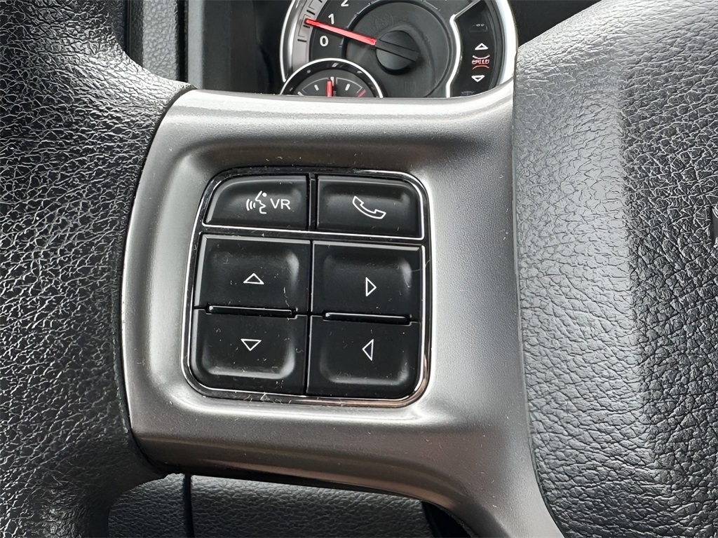 2021 Ram 1500 Classic Warlock photo 14