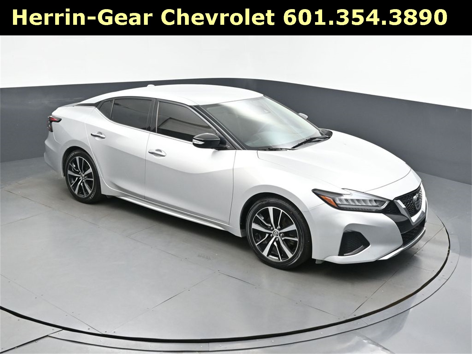 2022 Nissan Maxima SV