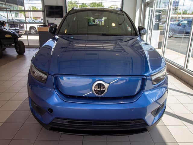 2021 Volvo XC40 Recharge photo 3
