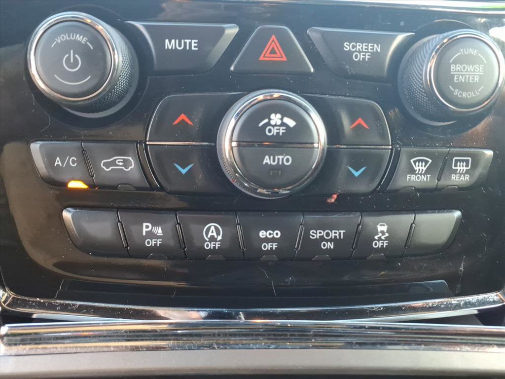 2021 Jeep Grand Cherokee Laredo X photo 10