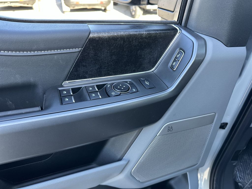 2025 Ford F-350 XLT photo 13