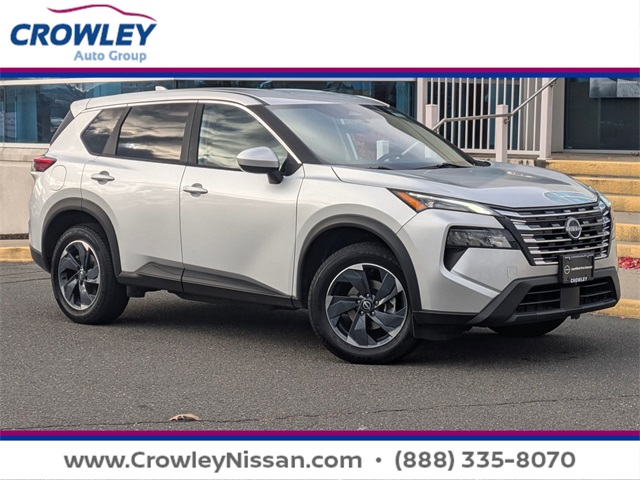 2024 Nissan Rogue SV's photo