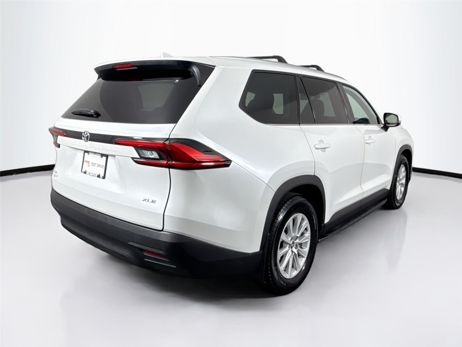 2024 Toyota Grand Highlander XLE photo 6