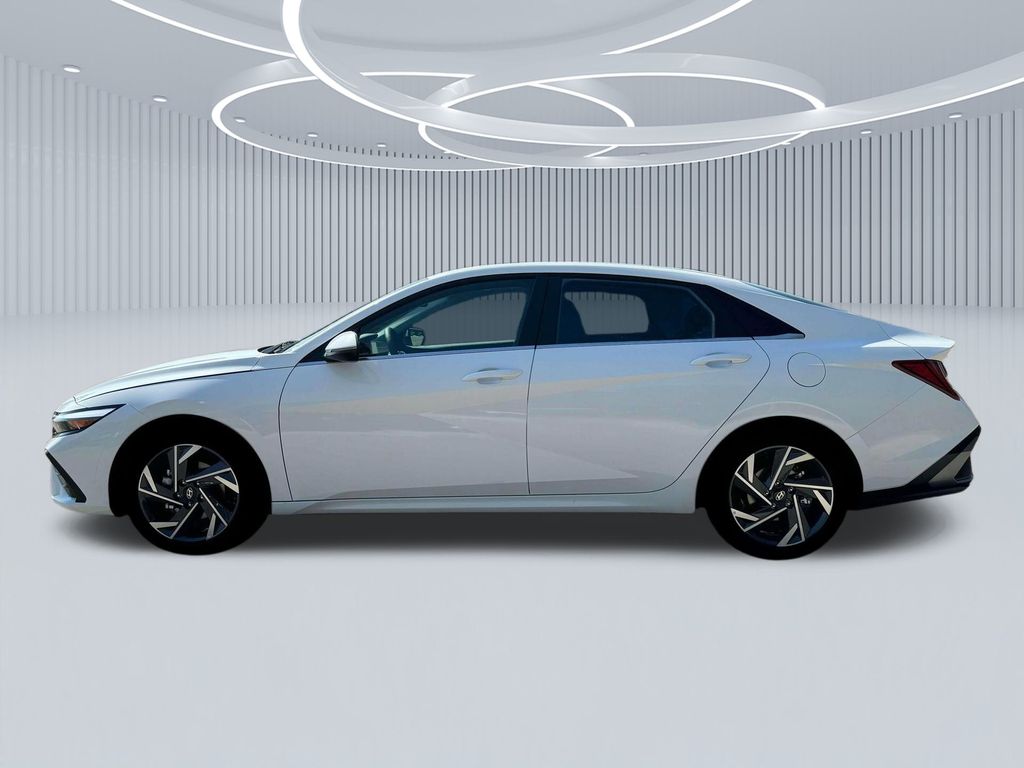 2025 Hyundai Elantra Hybrid Limited photo 3