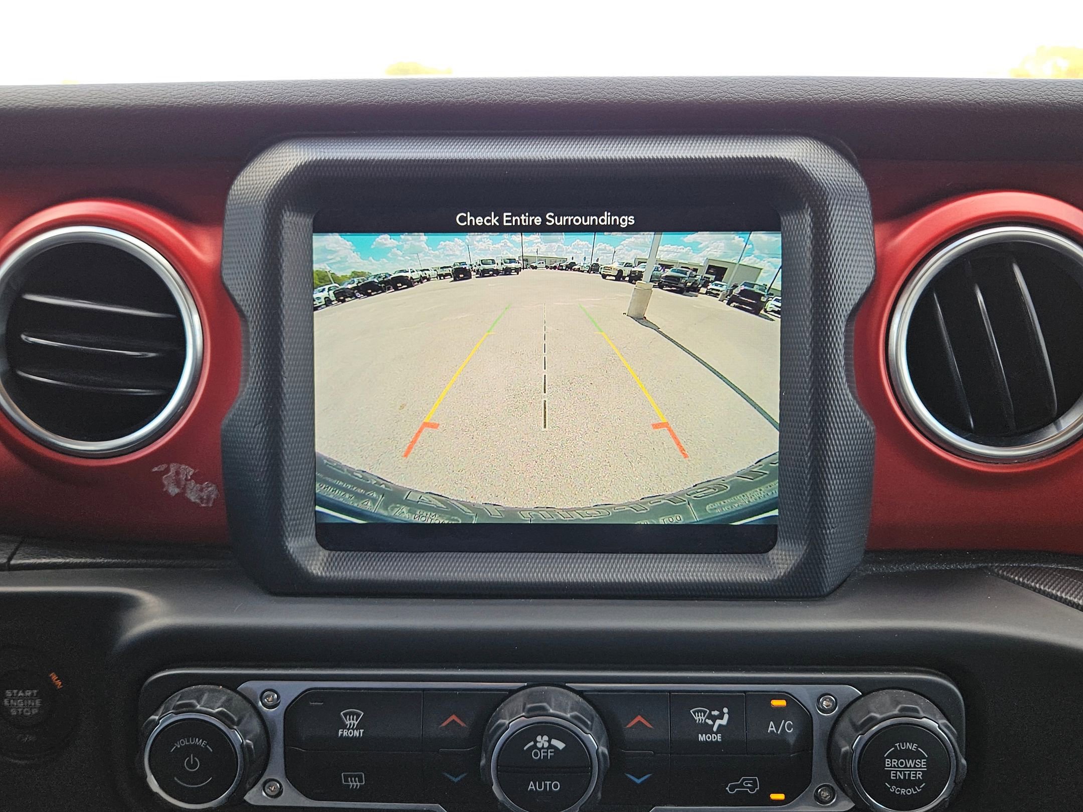 2018 Jeep Wrangler Unlimited Rubicon photo 17