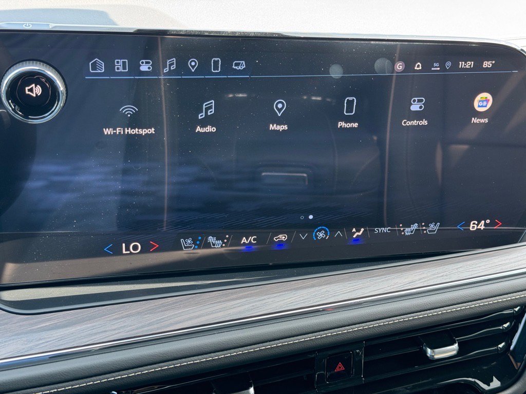 2025 Chevrolet Tahoe Premier photo 16