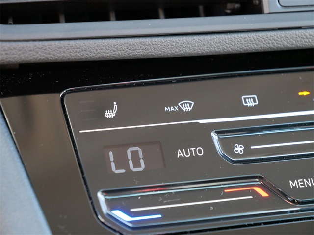 2025 Volkswagen Jetta 1.5T SE photo 30