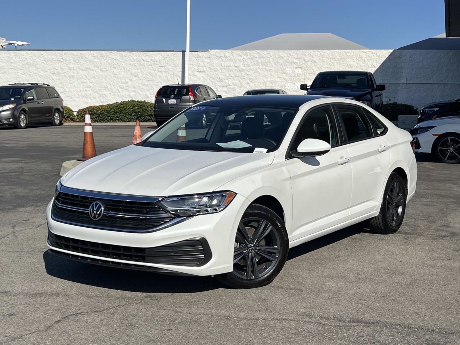 2022 Volkswagen Jetta SE's photo