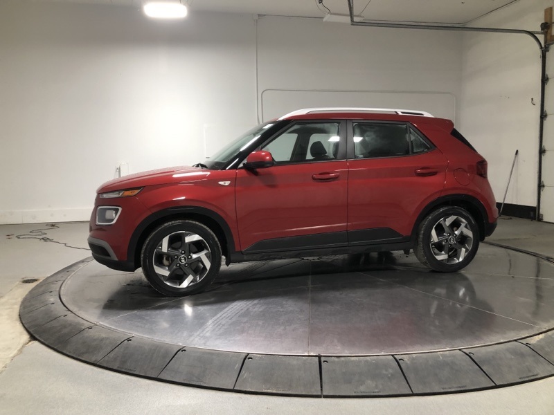 2023 Hyundai Venue SEL photo 4