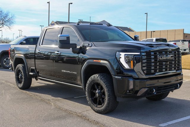 2024 GMC Sierra 2500HD Denali Ultimate's photo