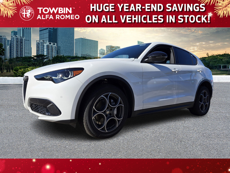 2025 Alfa Romeo Stelvio Base's photo