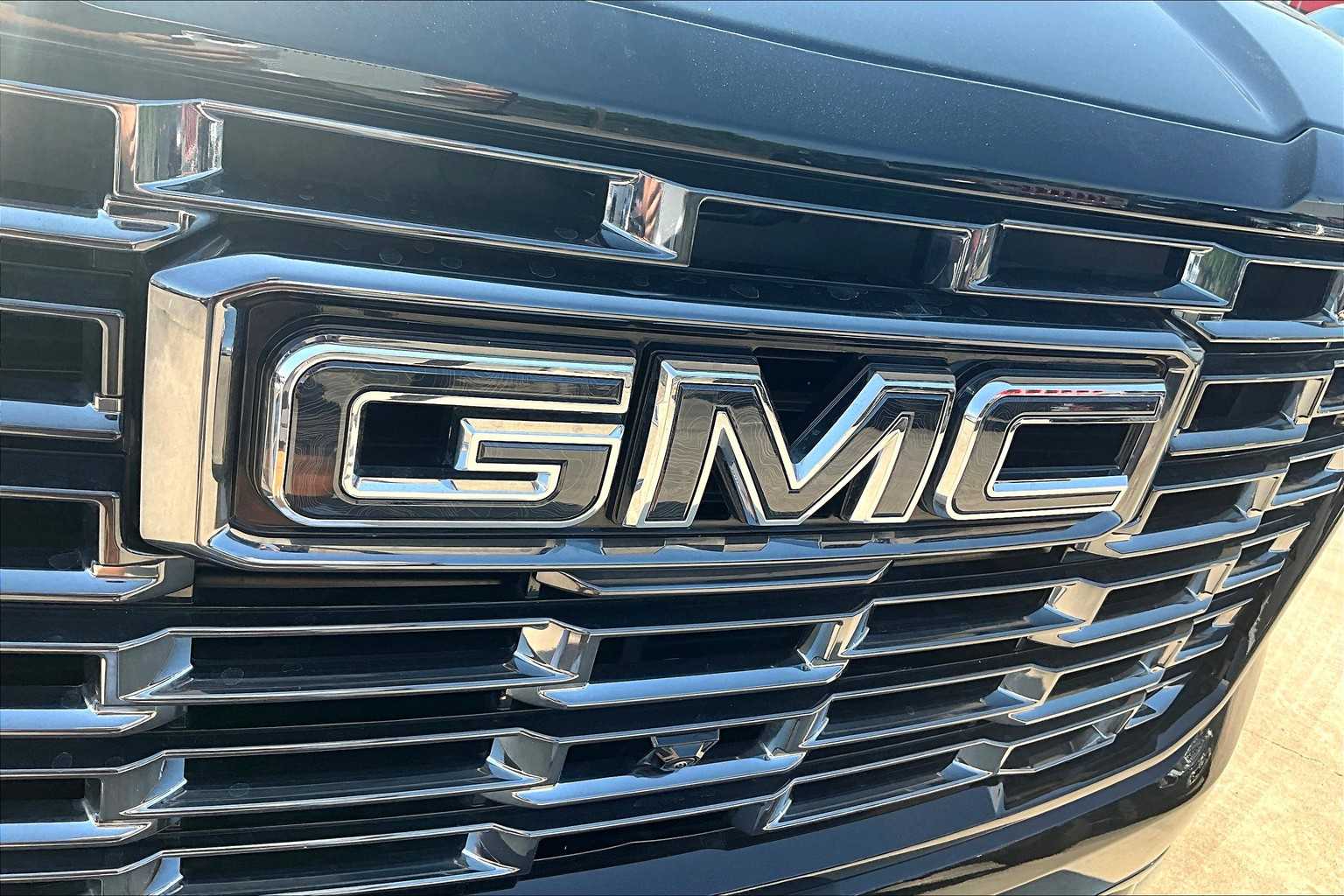 2025 Gmc Yukon Denali Ultimate photo 29