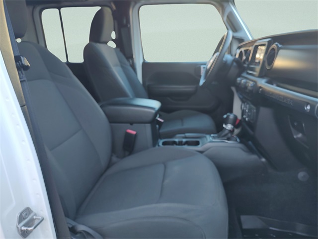 2023 Jeep Wrangler Willys photo 28