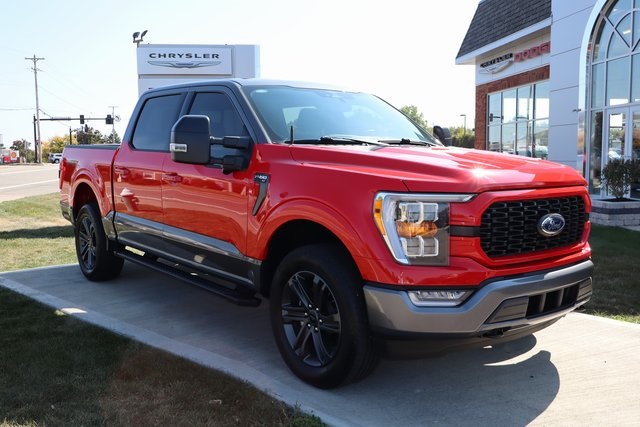 2023 Ford F-150 XLT photo 3
