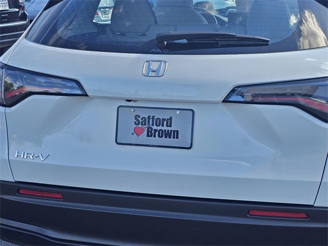 2025 Honda HR-V LX photo 6
