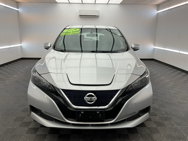 2019 Nissan Leaf S photo 2