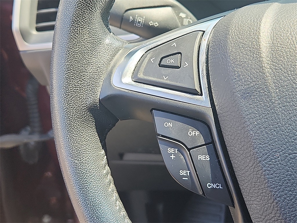 2020 Ford Edge SEL photo 20