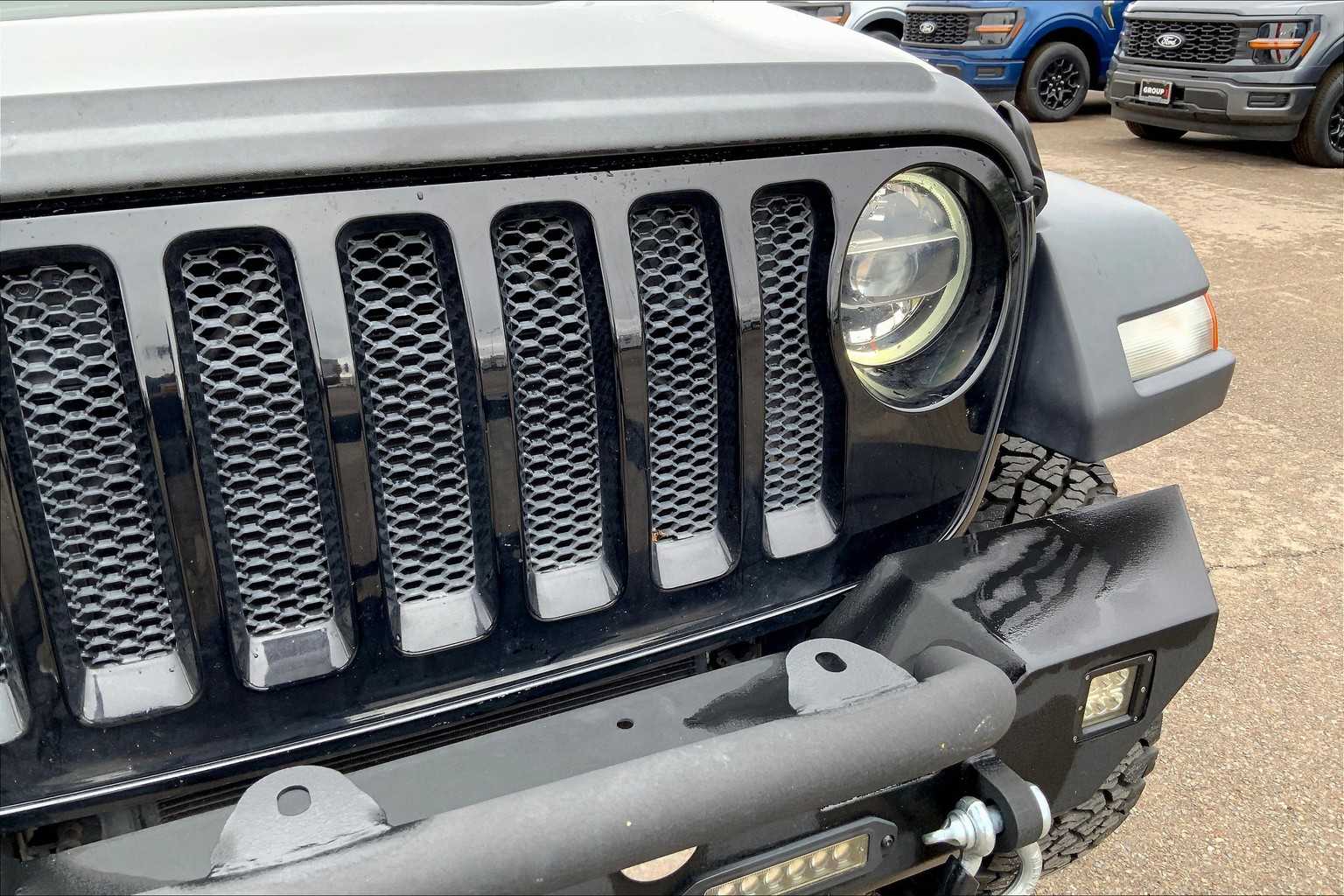 2020 Jeep Wrangler Unlimited Willys photo 28