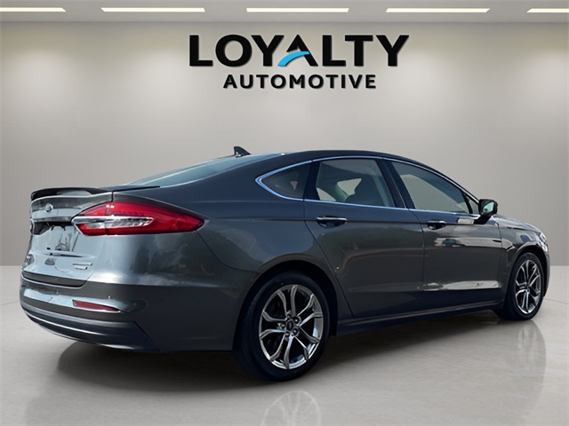 2020 Ford Fusion Hybrid Titanium photo 5
