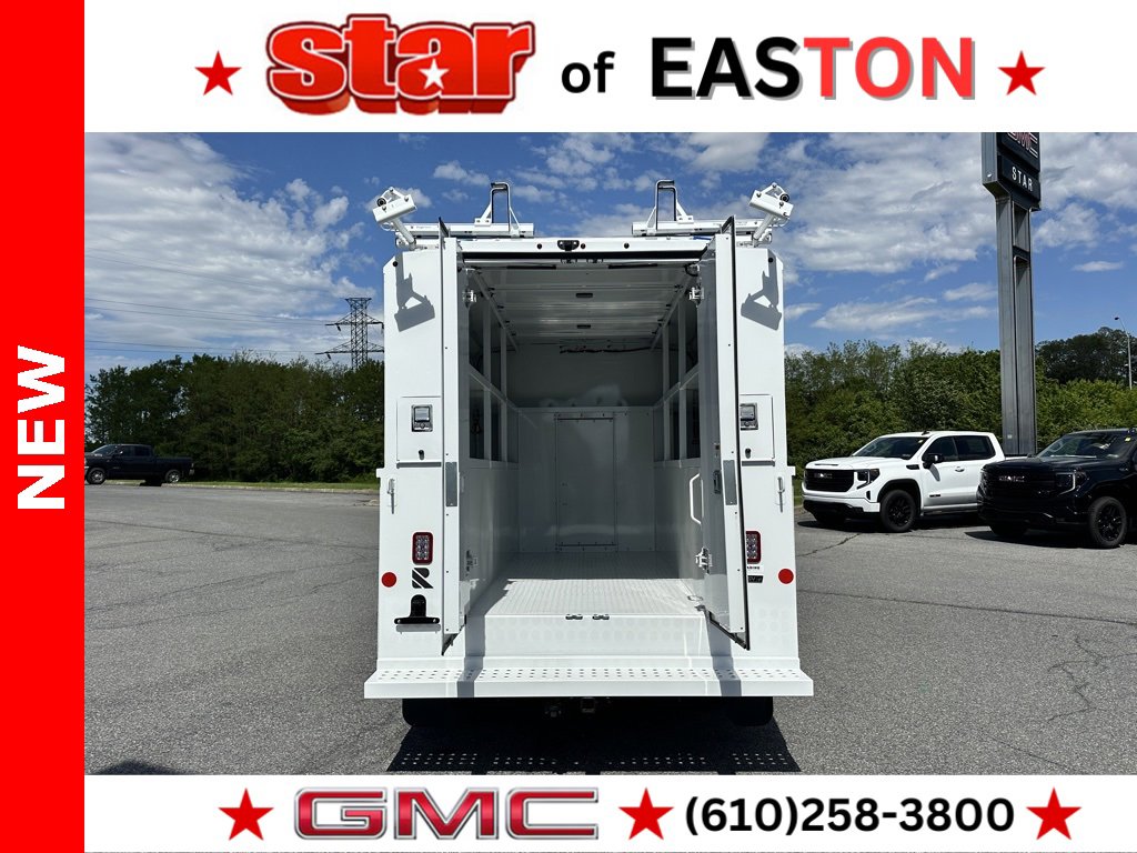 2025 Gmc Savana Cutaway 3500 photo 16