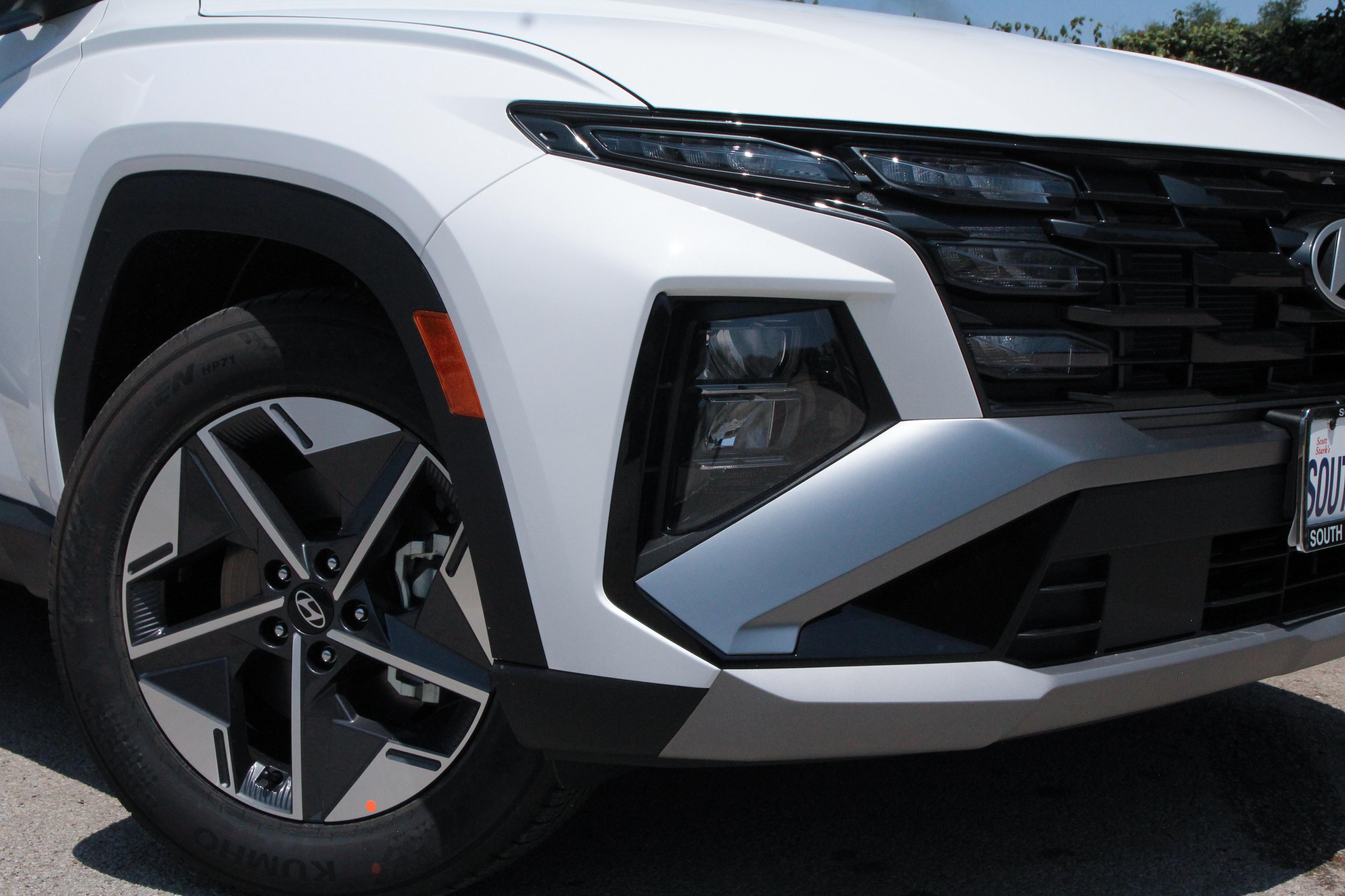 2026 Hyundai Tucson SEL photo 2