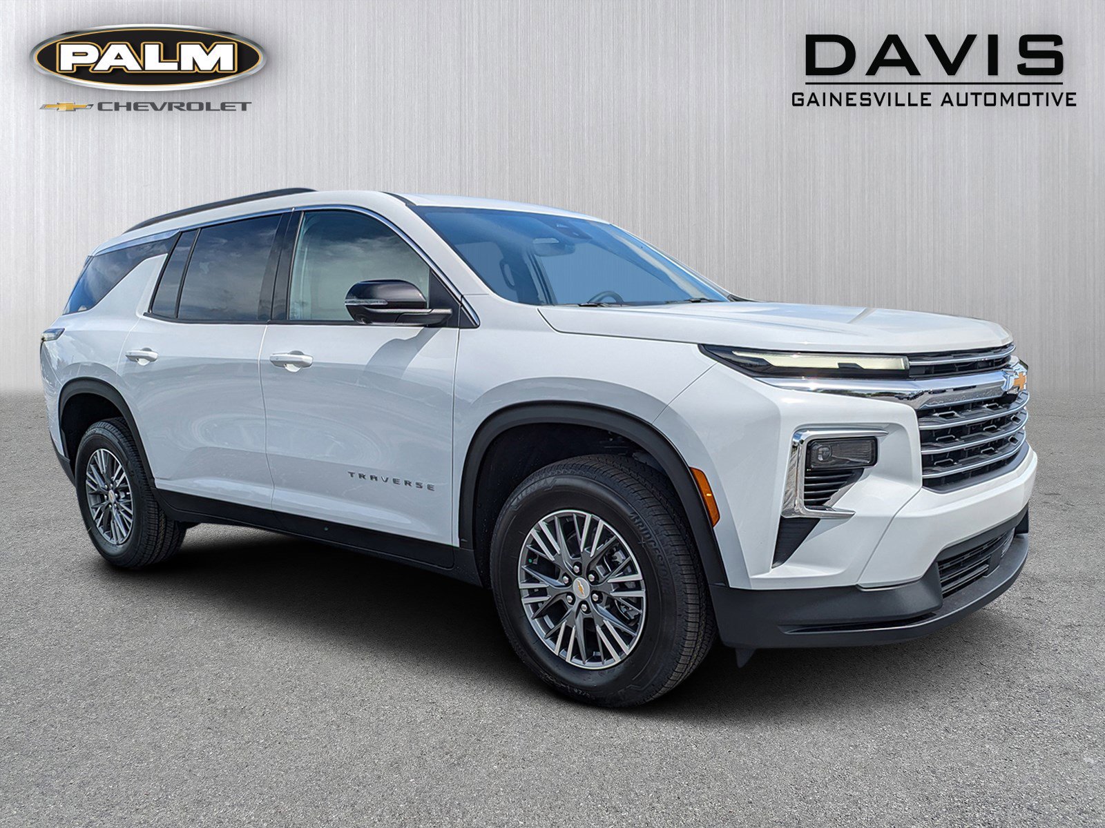 2026 Chevrolet Traverse LT's photo