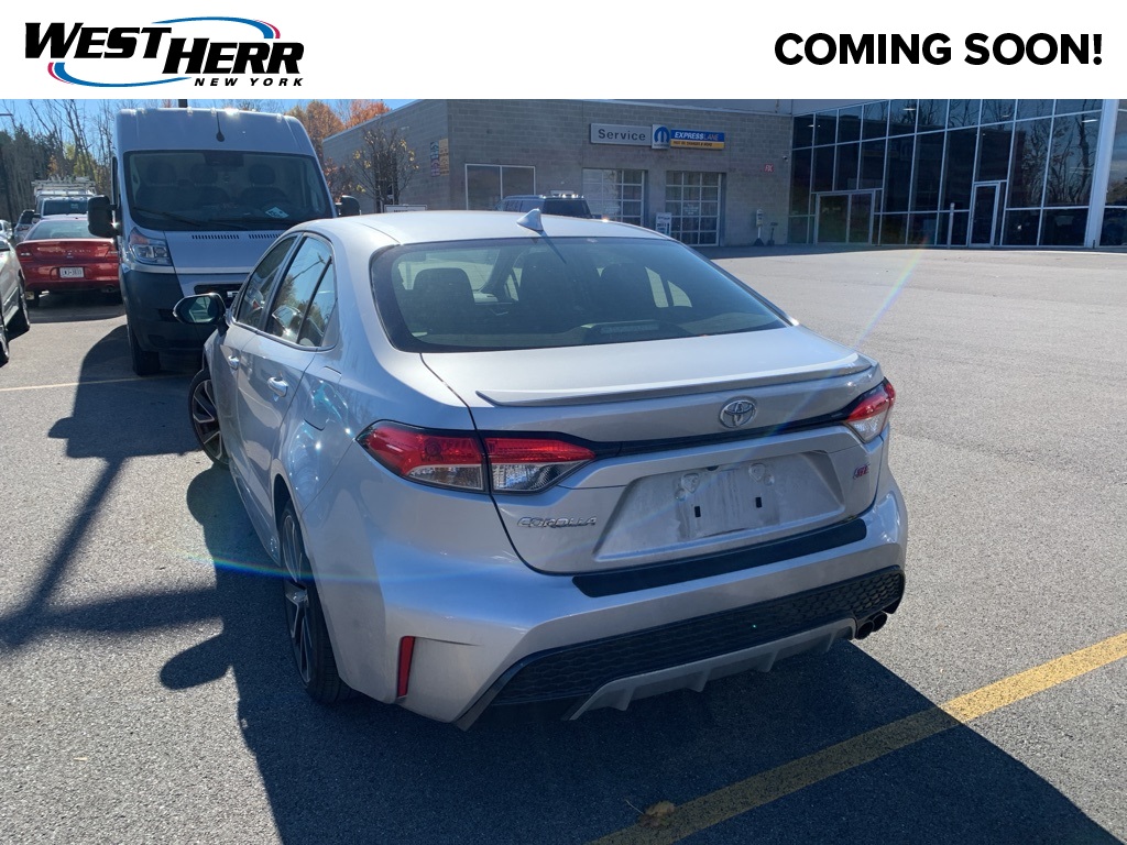 2022 Toyota Corolla SE photo 3