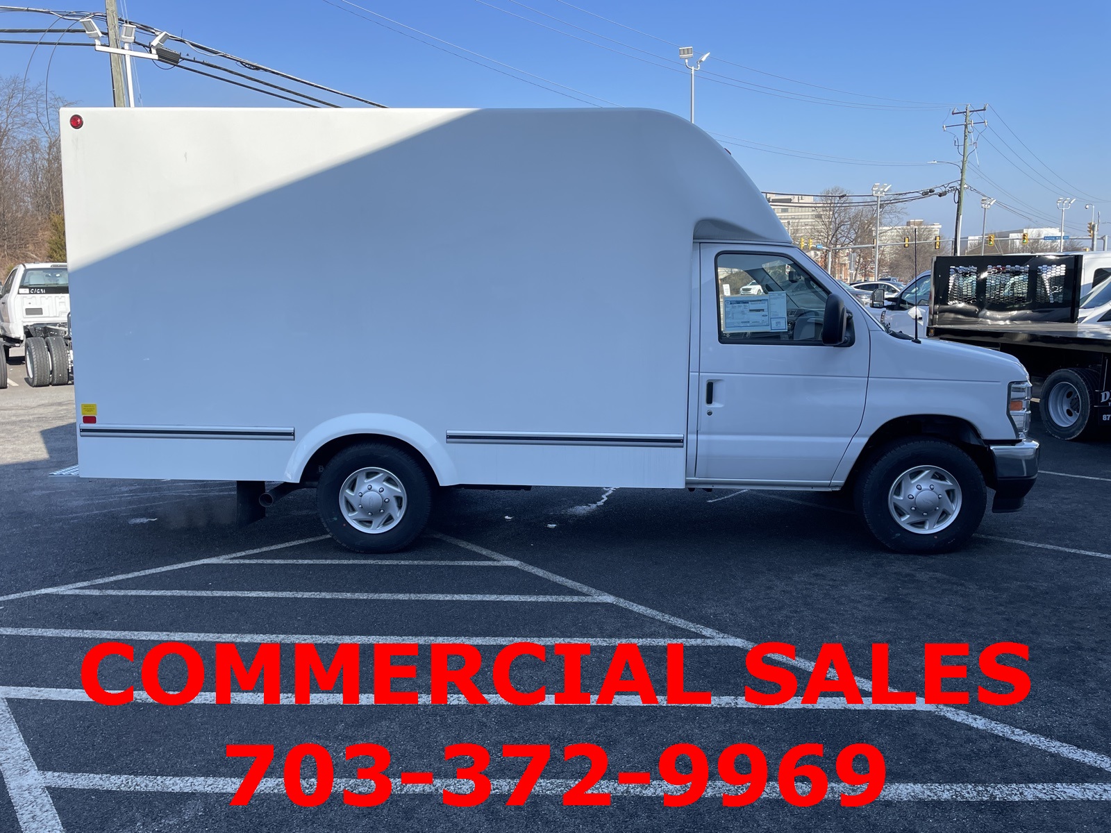 2025 Ford E-350 photo 7