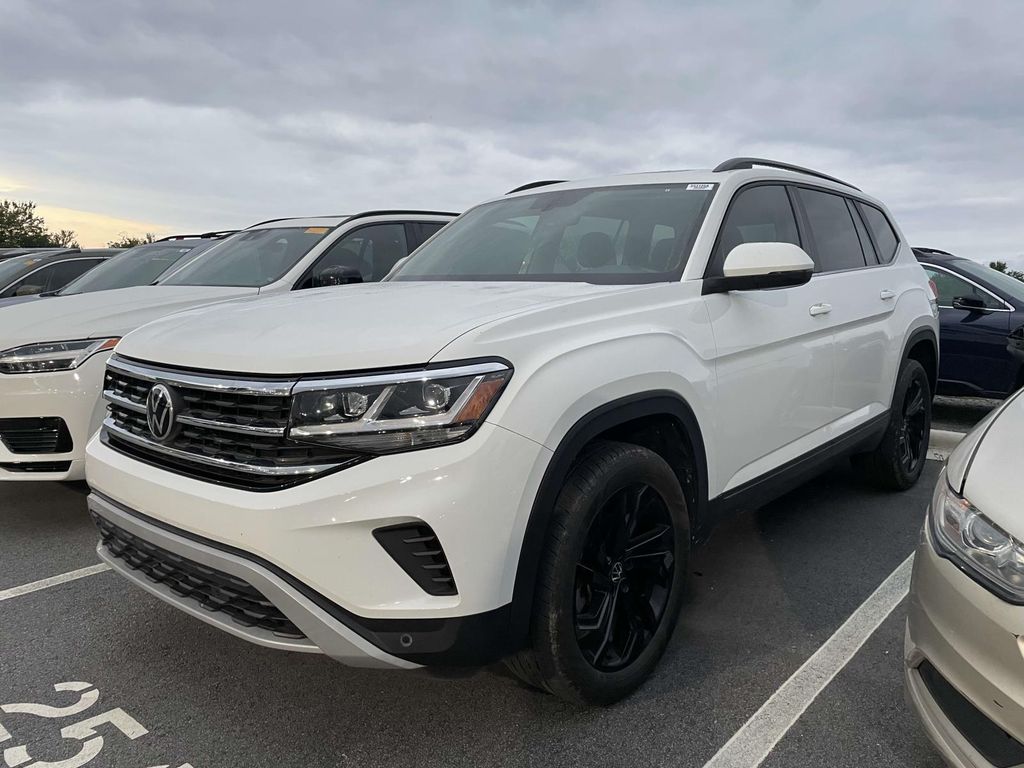 2022 Volkswagen Atlas SE Technology photo 2