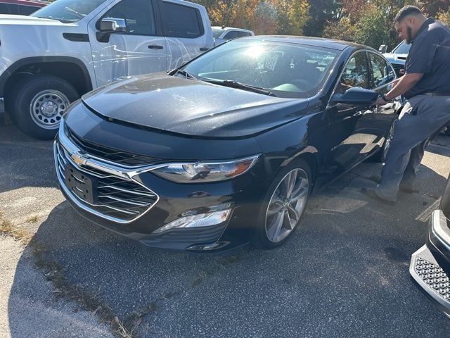 2021 Chevrolet Malibu 1LT photo 2
