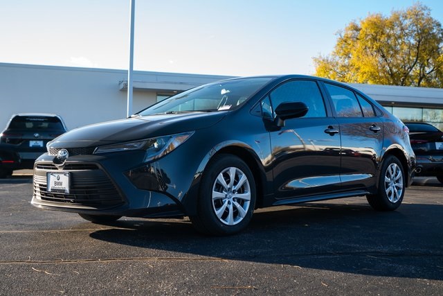 2026 Toyota Corolla LE's photo