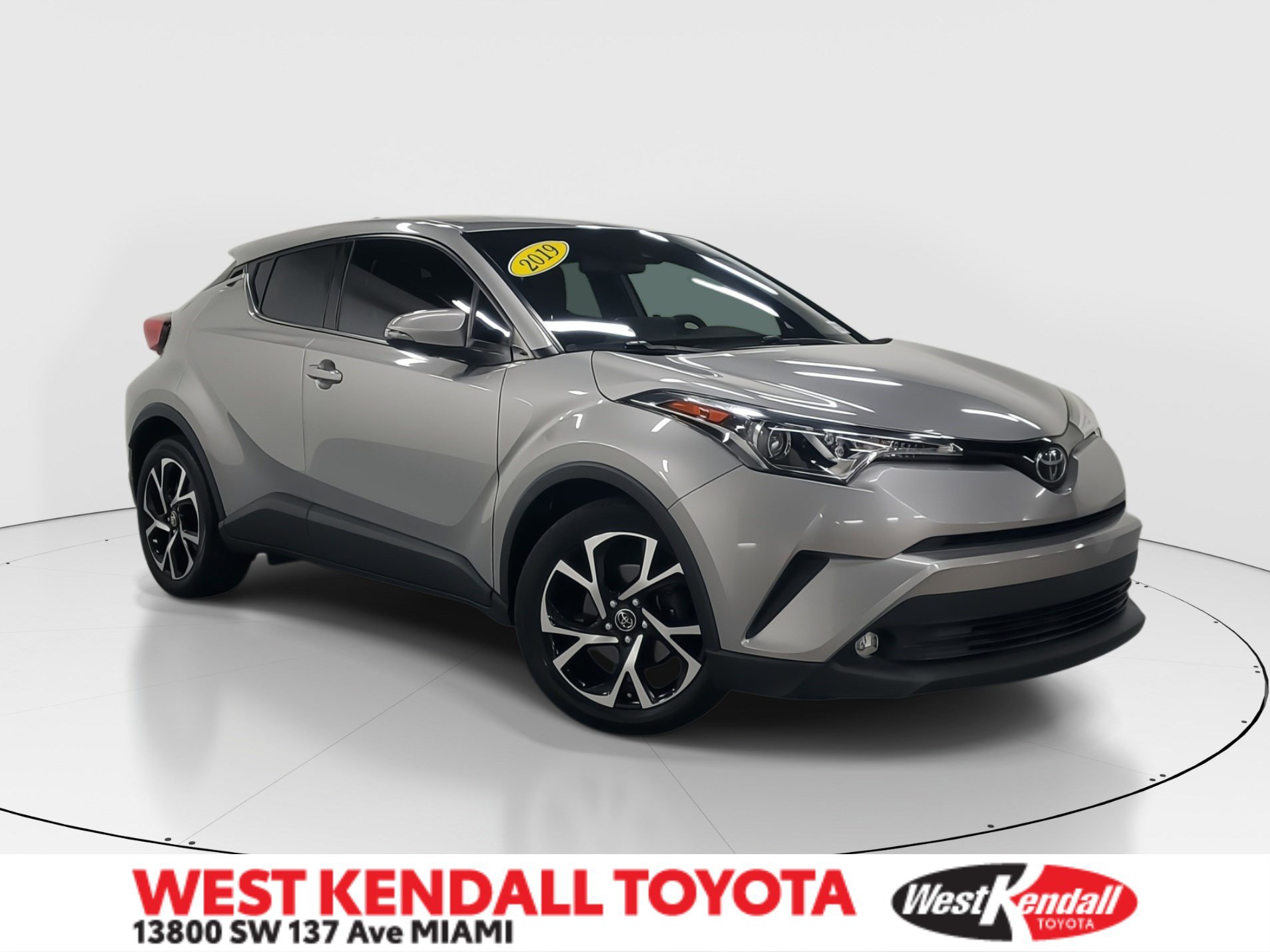 2019 Toyota C-HR Limited's photo