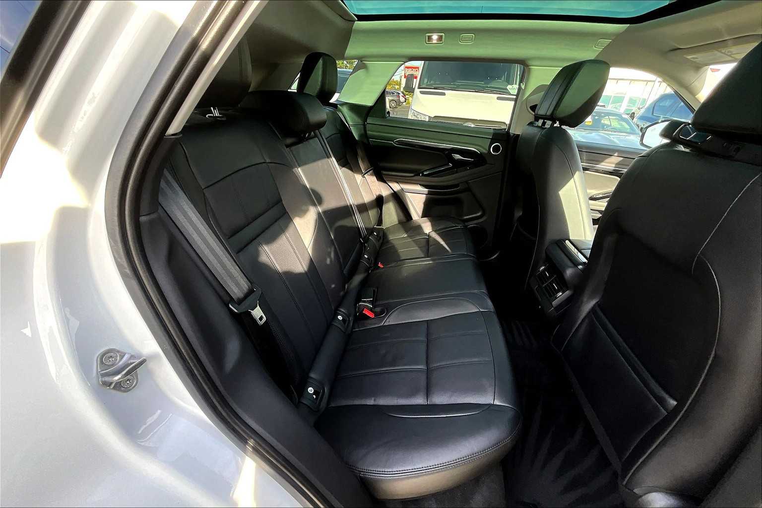 2020 Land Rover Range Rover Evoque S photo 18