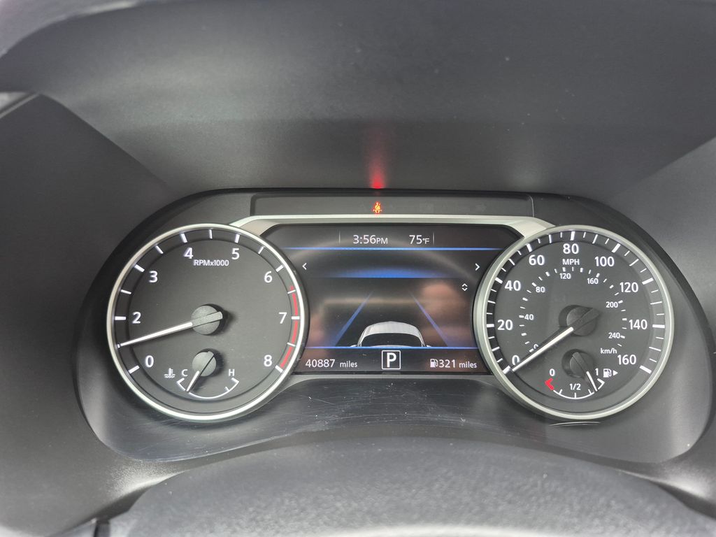 2023 Nissan Sentra SR photo 18