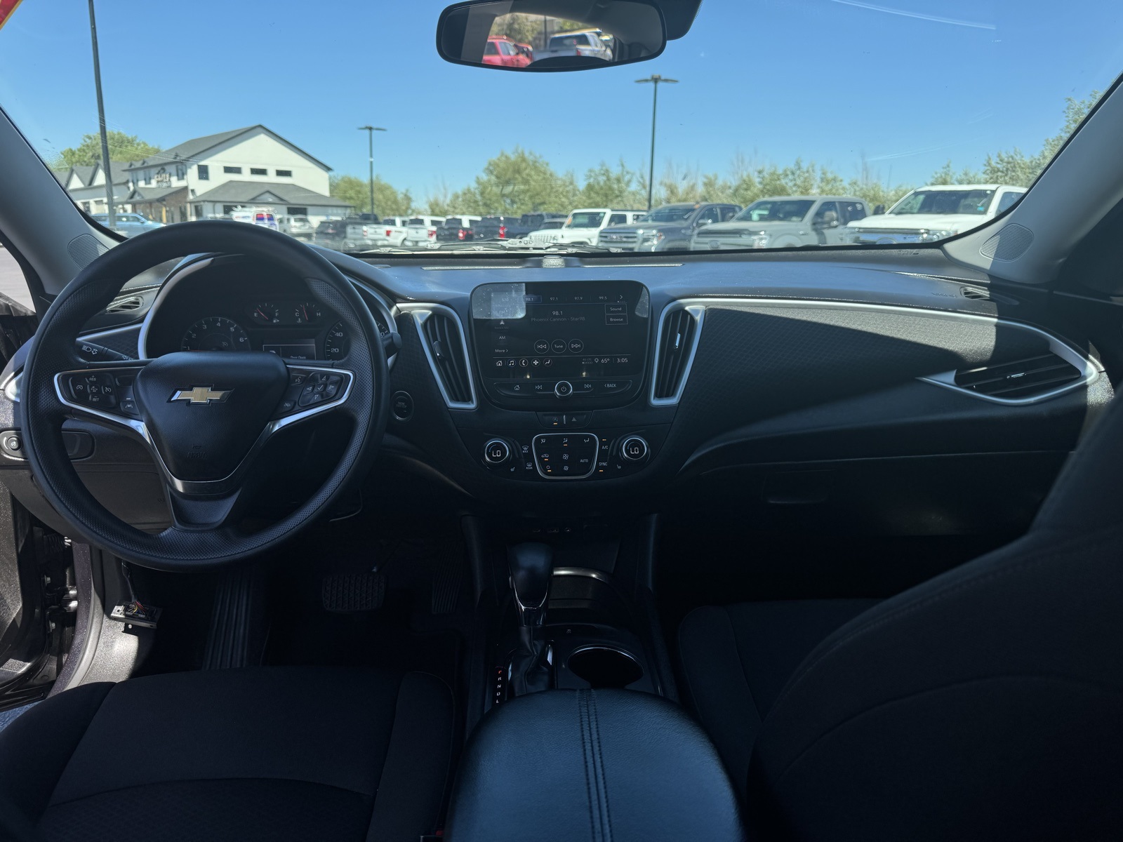 2023 Chevrolet Malibu 1LT photo 29