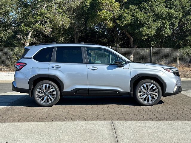 2025 Subaru Forester Touring photo 3