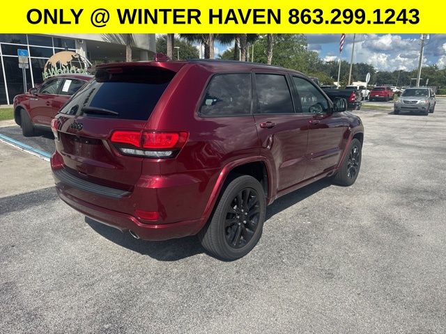 2021 Jeep Grand Cherokee Laredo X photo 2