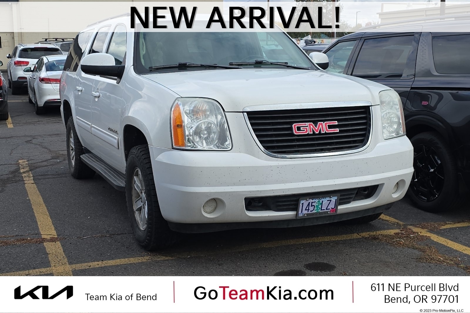 2011 GMC Yukon XL SLE