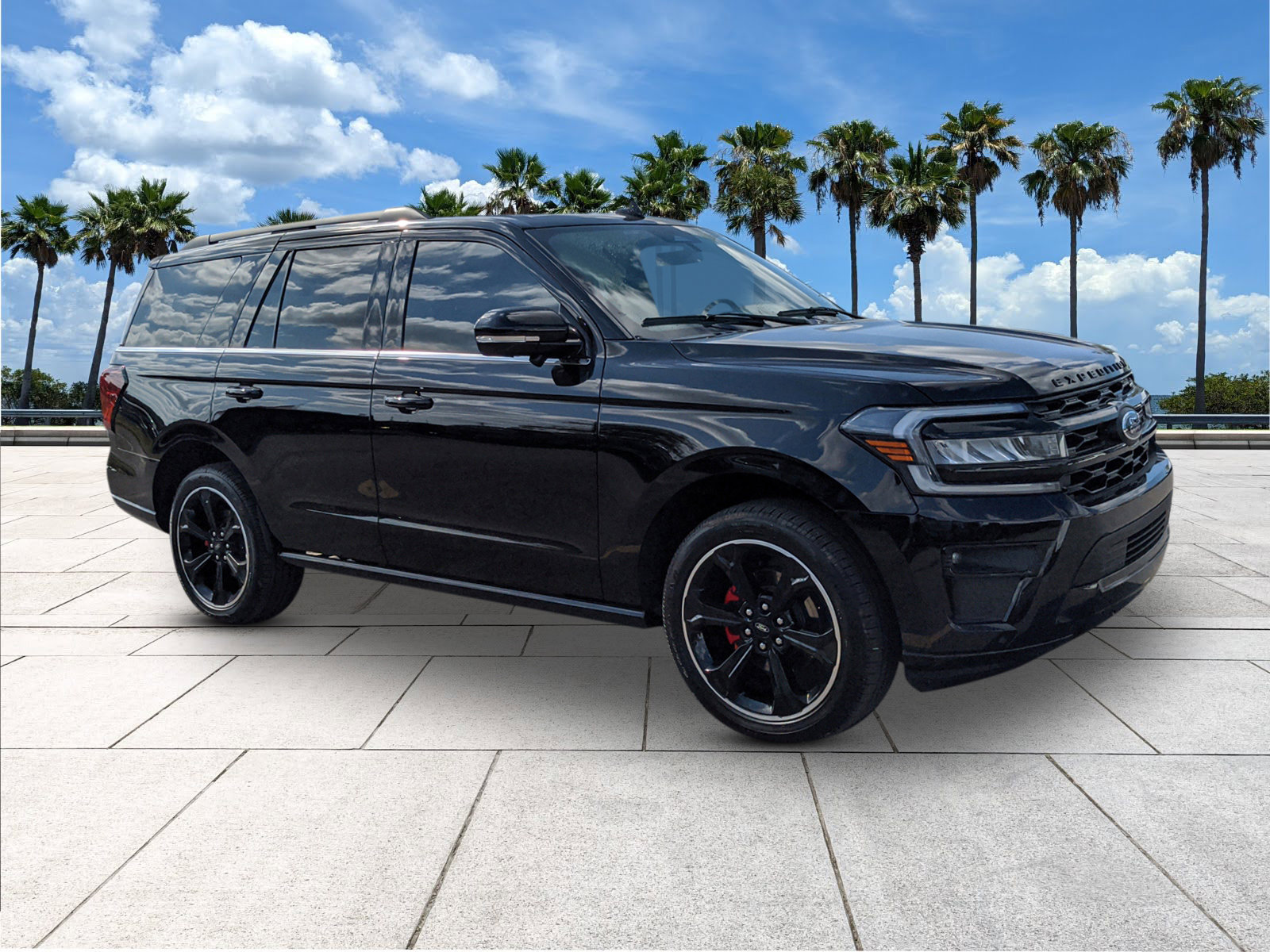 2023 Ford Expedition Limited photo 2