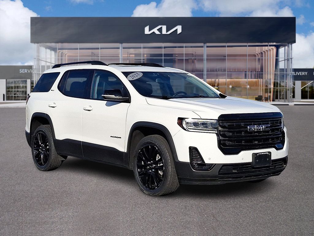 2023 GMC Acadia SLT's photo