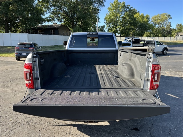 2022 Ram 3500 Laramie Longhorn photo 9