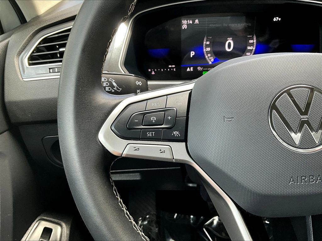 2024 Volkswagen Tiguan SE Wolfsburg Edition photo 16